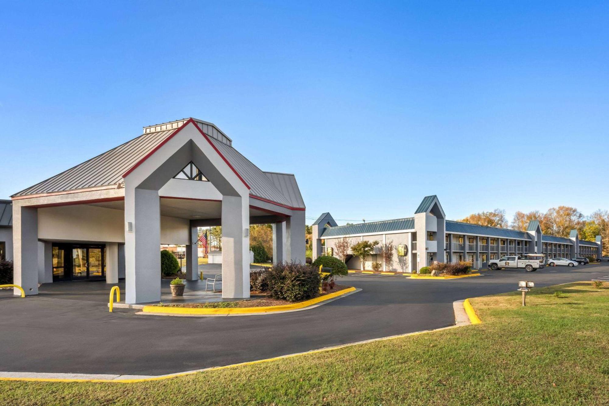 Super 8 By Wyndham Garysburg/Roanoke Rapids Hotel Exterior foto